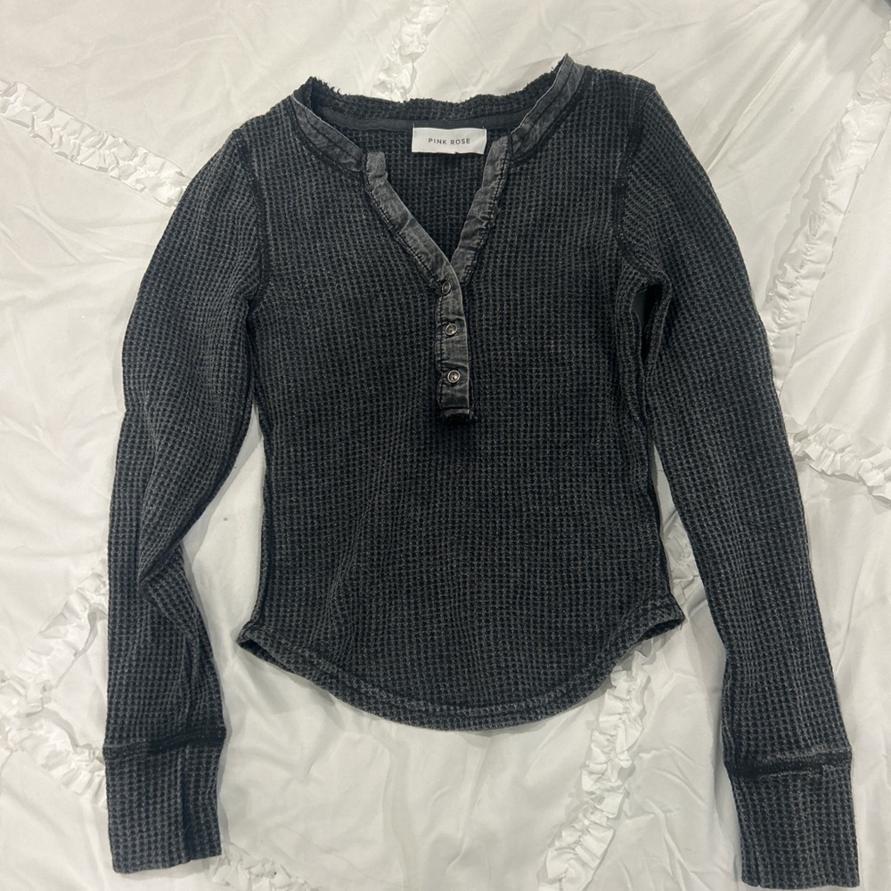 Pink Rose Gray Long Sleeve Button Down Shirt with Ribbed Style